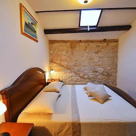 Antique Apartment Arsenale Rovinj Dış mekan fotoğraf
