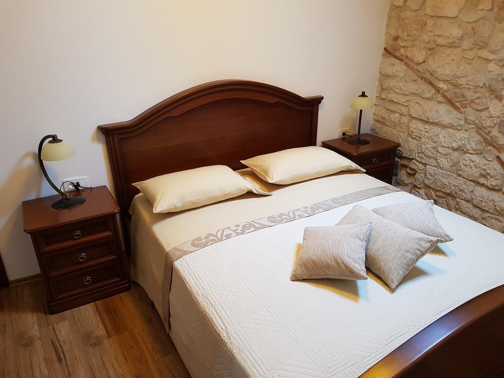 Antique Apartment Arsenale Rovinj Dış mekan fotoğraf
