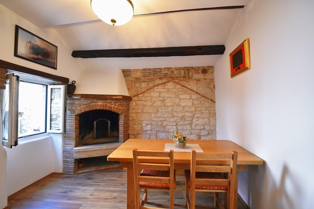 Antique Apartment Arsenale Rovinj Dış mekan fotoğraf