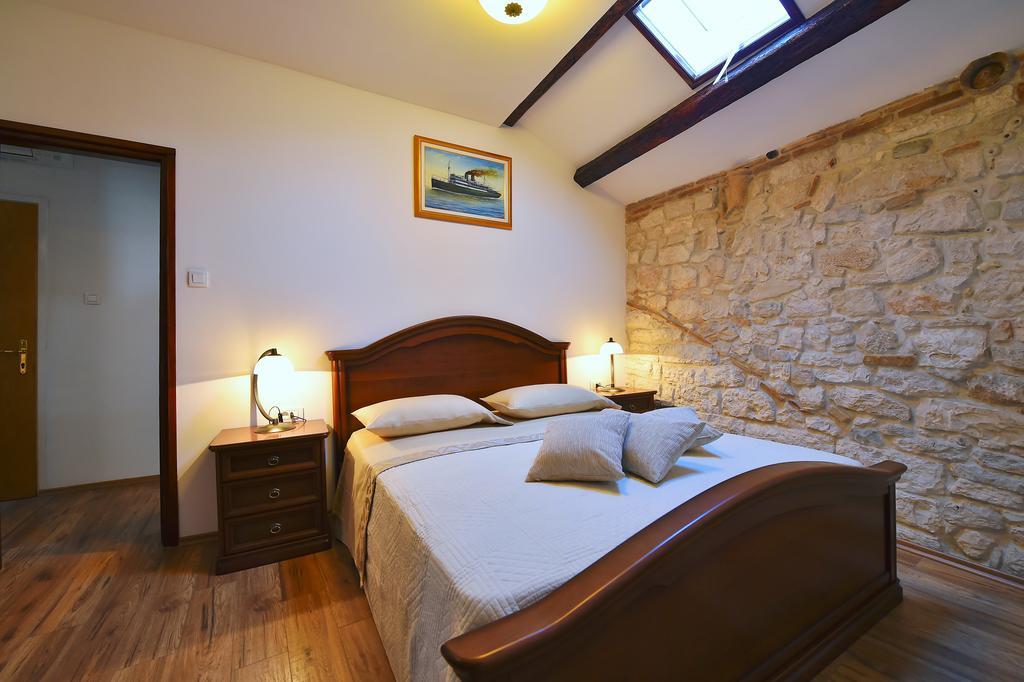 Antique Apartment Arsenale Rovinj Dış mekan fotoğraf